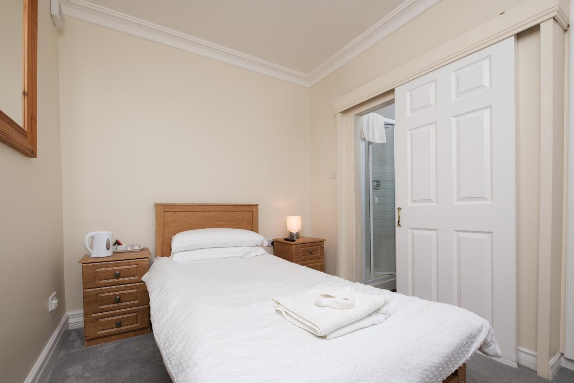 Four Seasons B&B Galway Exteriör bild