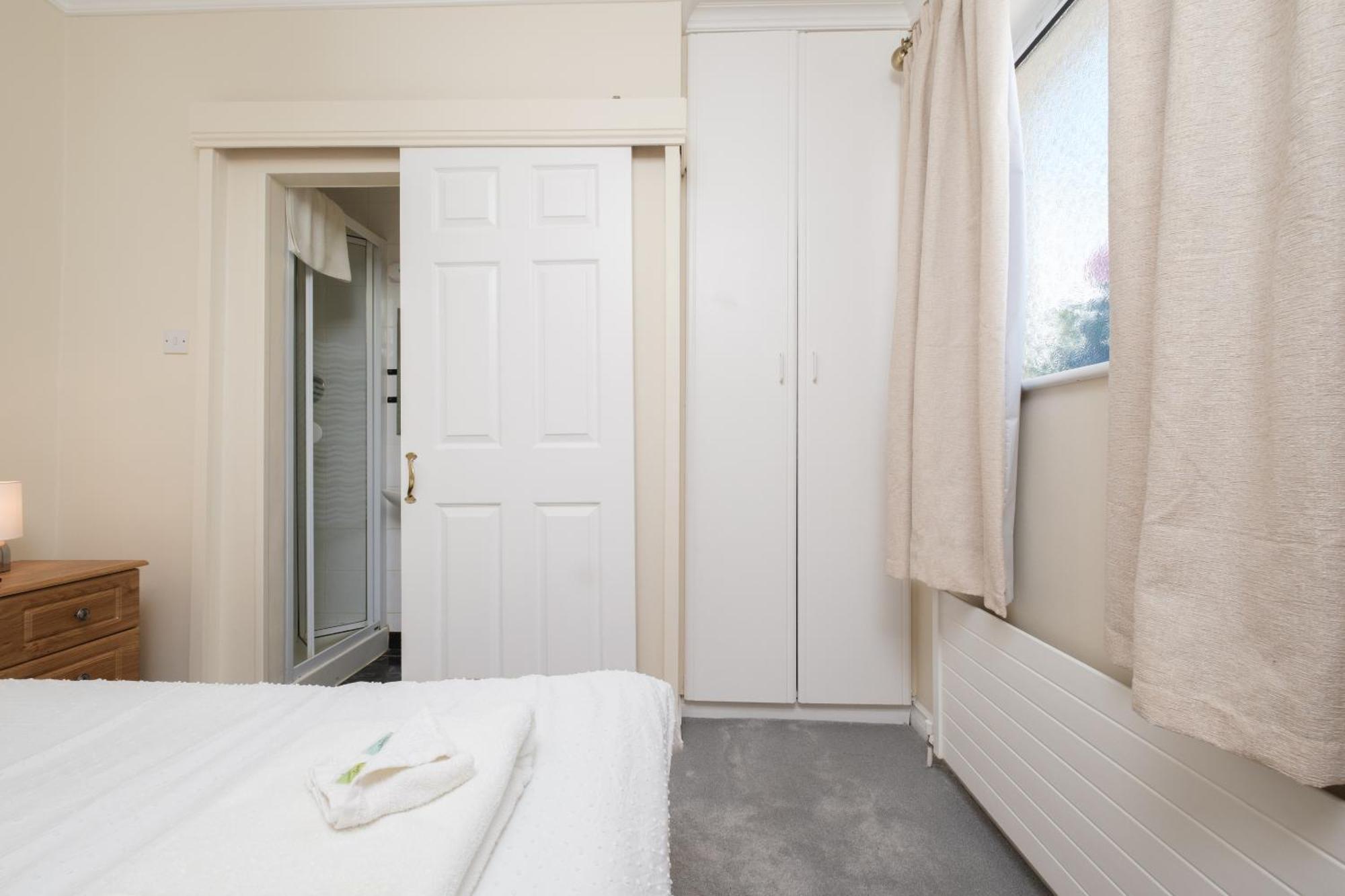 Four Seasons B&B Galway Exteriör bild
