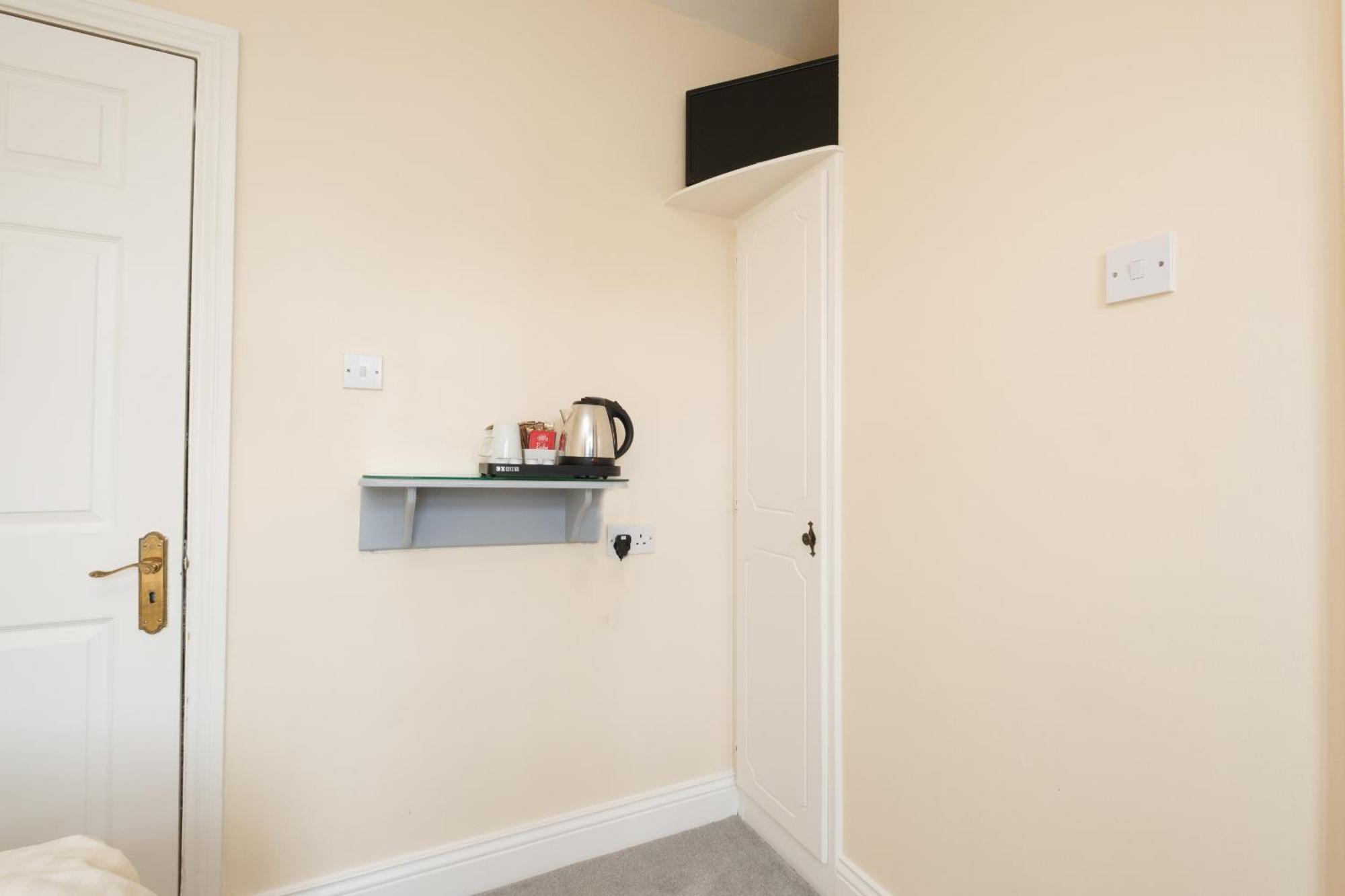 Four Seasons B&B Galway Exteriör bild