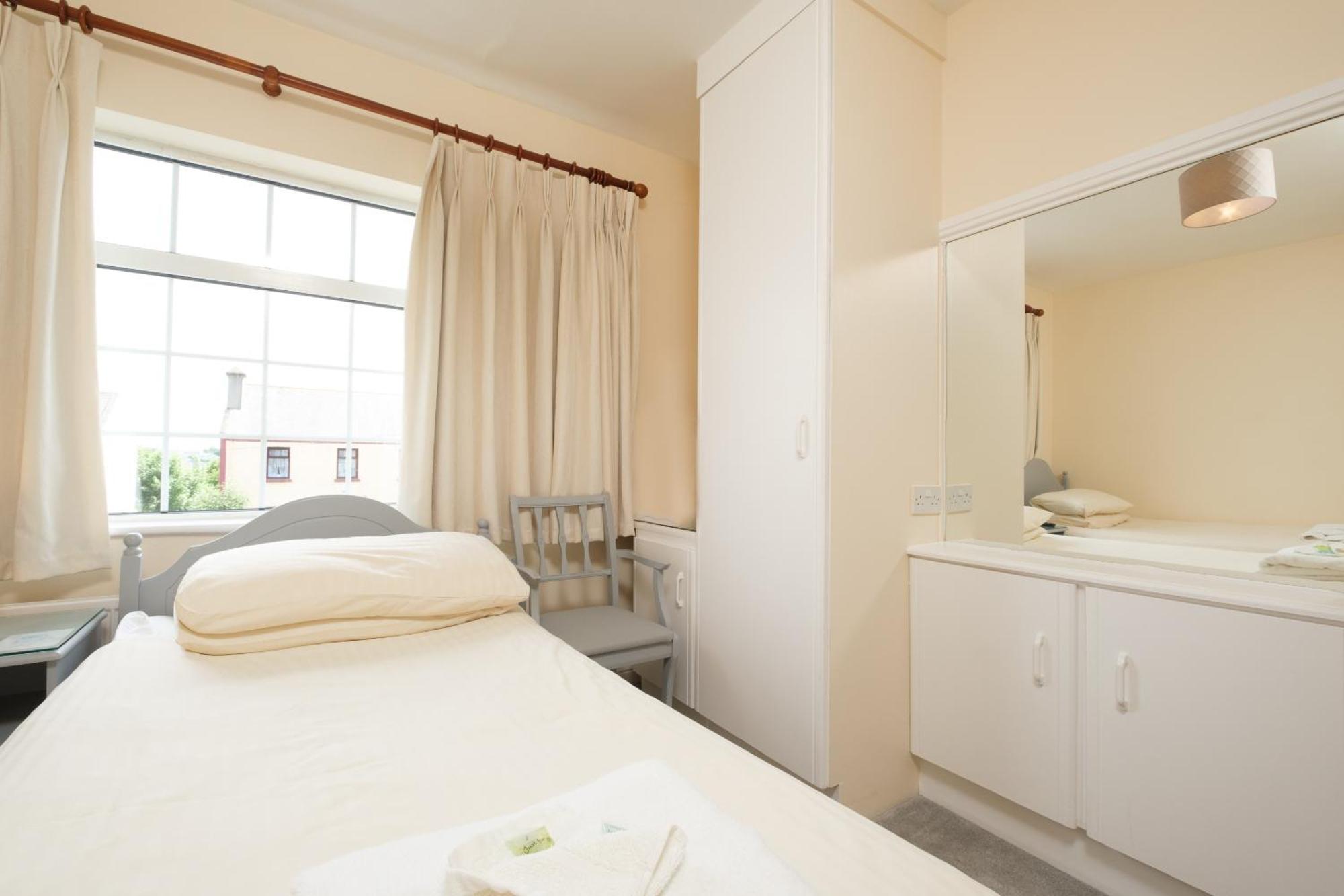 Four Seasons B&B Galway Exteriör bild