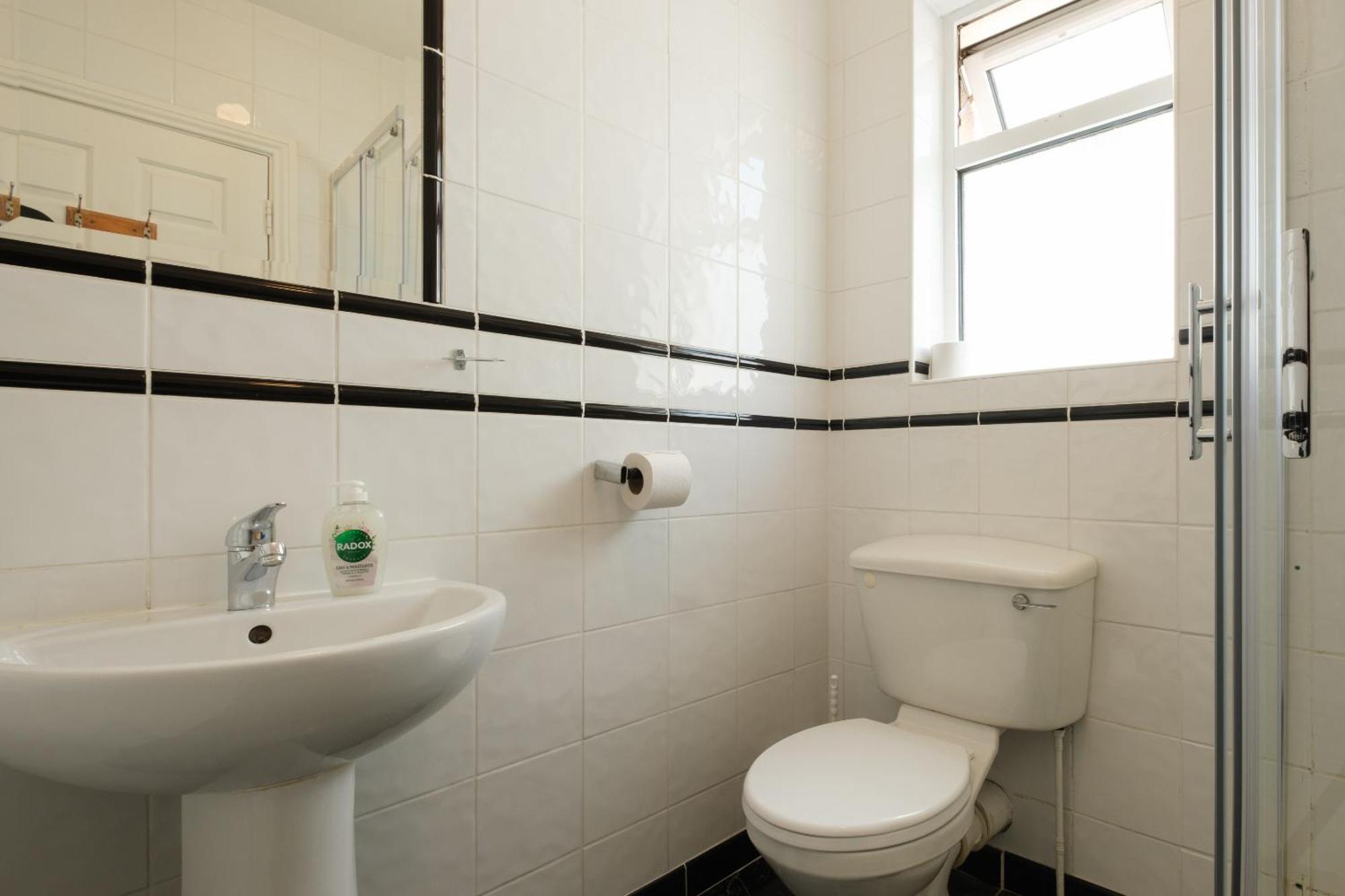 Four Seasons B&B Galway Exteriör bild