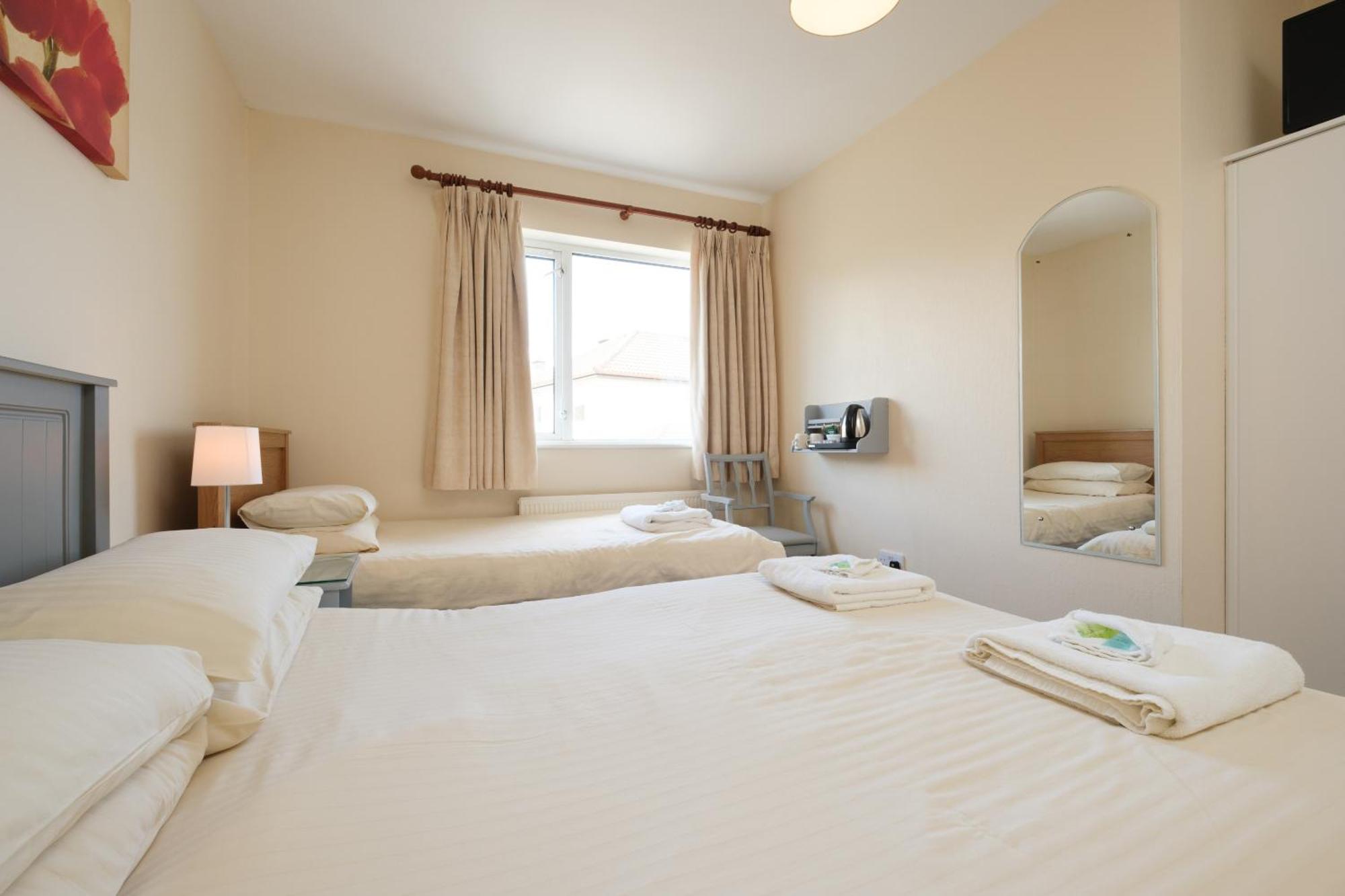 Four Seasons B&B Galway Exteriör bild