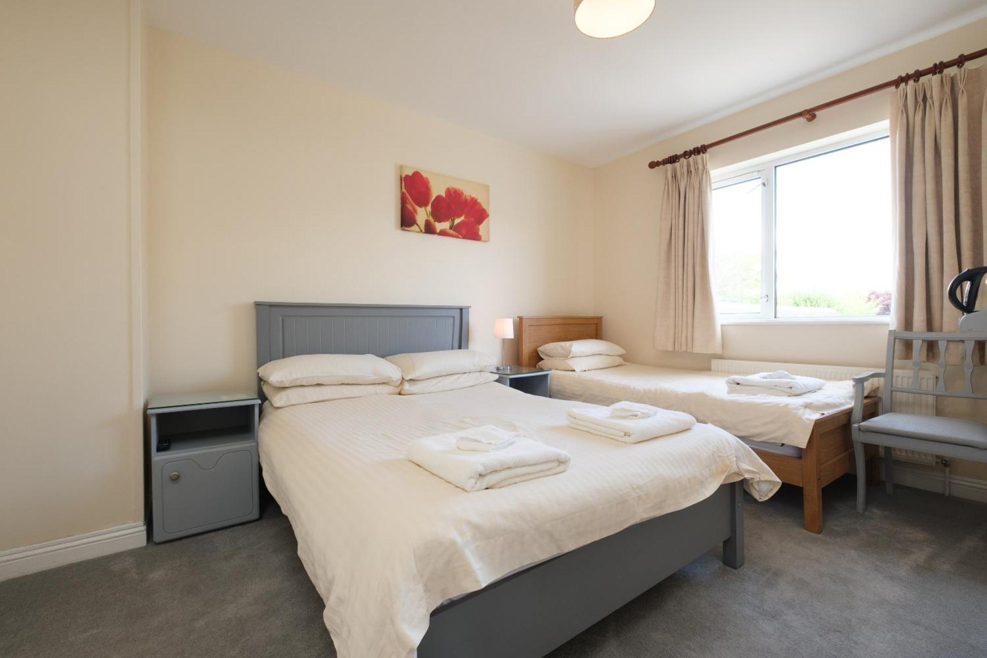 Four Seasons B&B Galway Exteriör bild